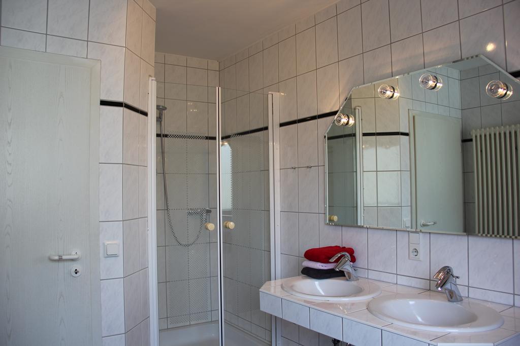 Ferienwohnung Weber-Rolinger Андернах Стая снимка