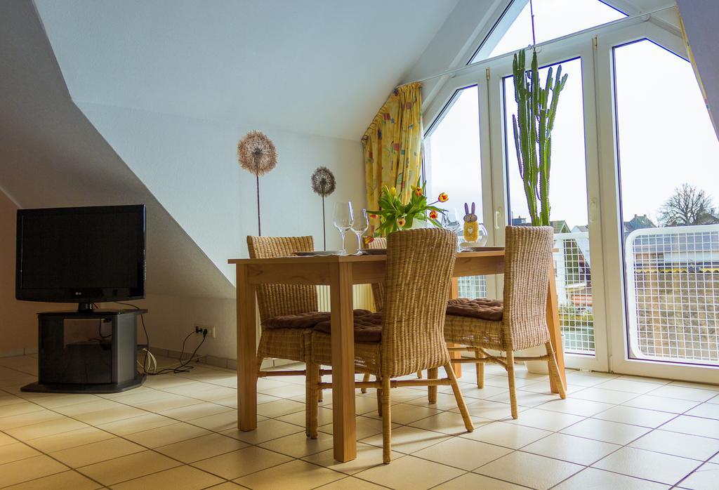 Ferienwohnung Weber-Rolinger Андернах Екстериор снимка